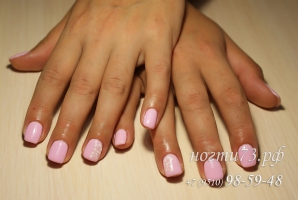 Розовый гель фото ногтей