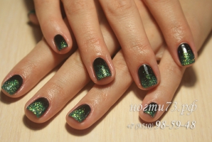 Темно-зеленые ногти фото